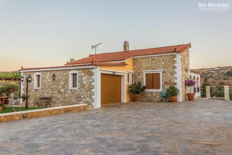 Douliana 3 Luxusvillen mit Pool in Douliana Haus kaufen